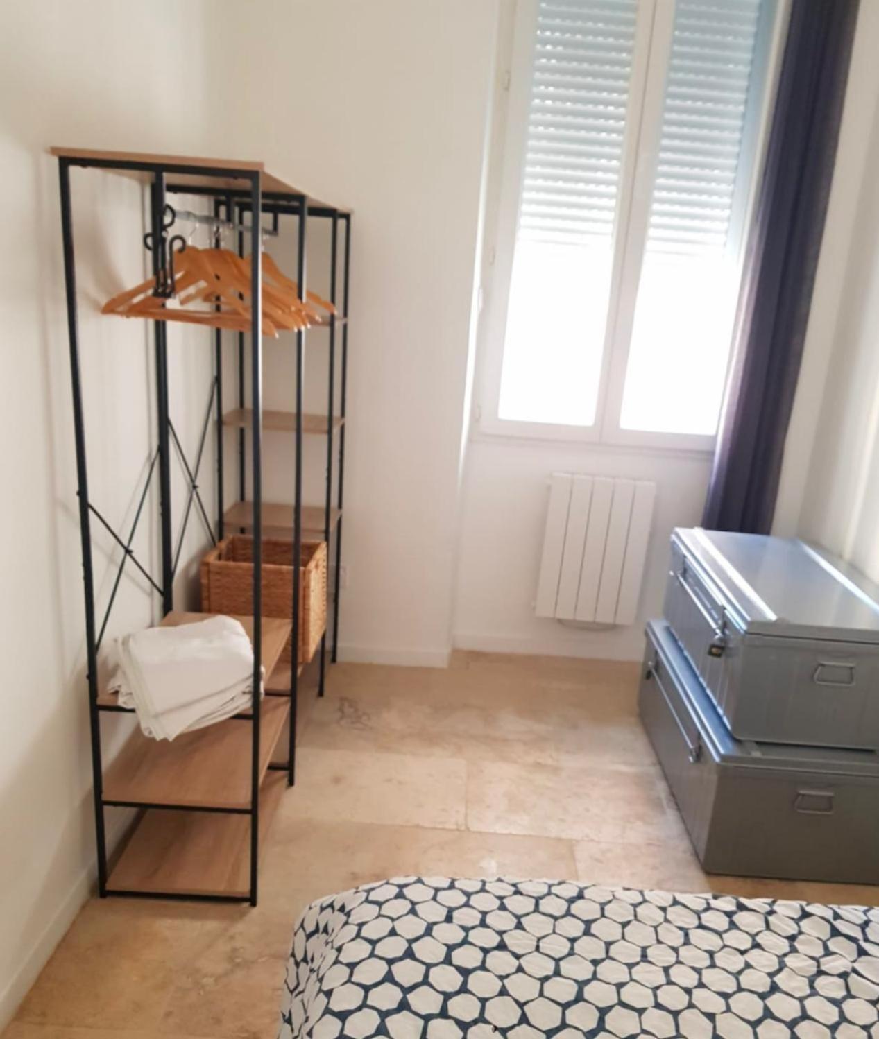 Central And Comfortable Studio, Near Train Station Марсилия Екстериор снимка